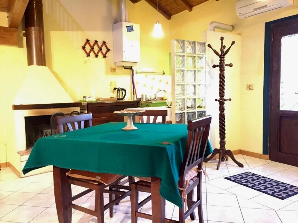 Casa Fiorita Bed and Breakfast Sant'Enea Eksteriør billede